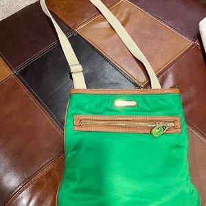 Michael kors nylon green crossbody